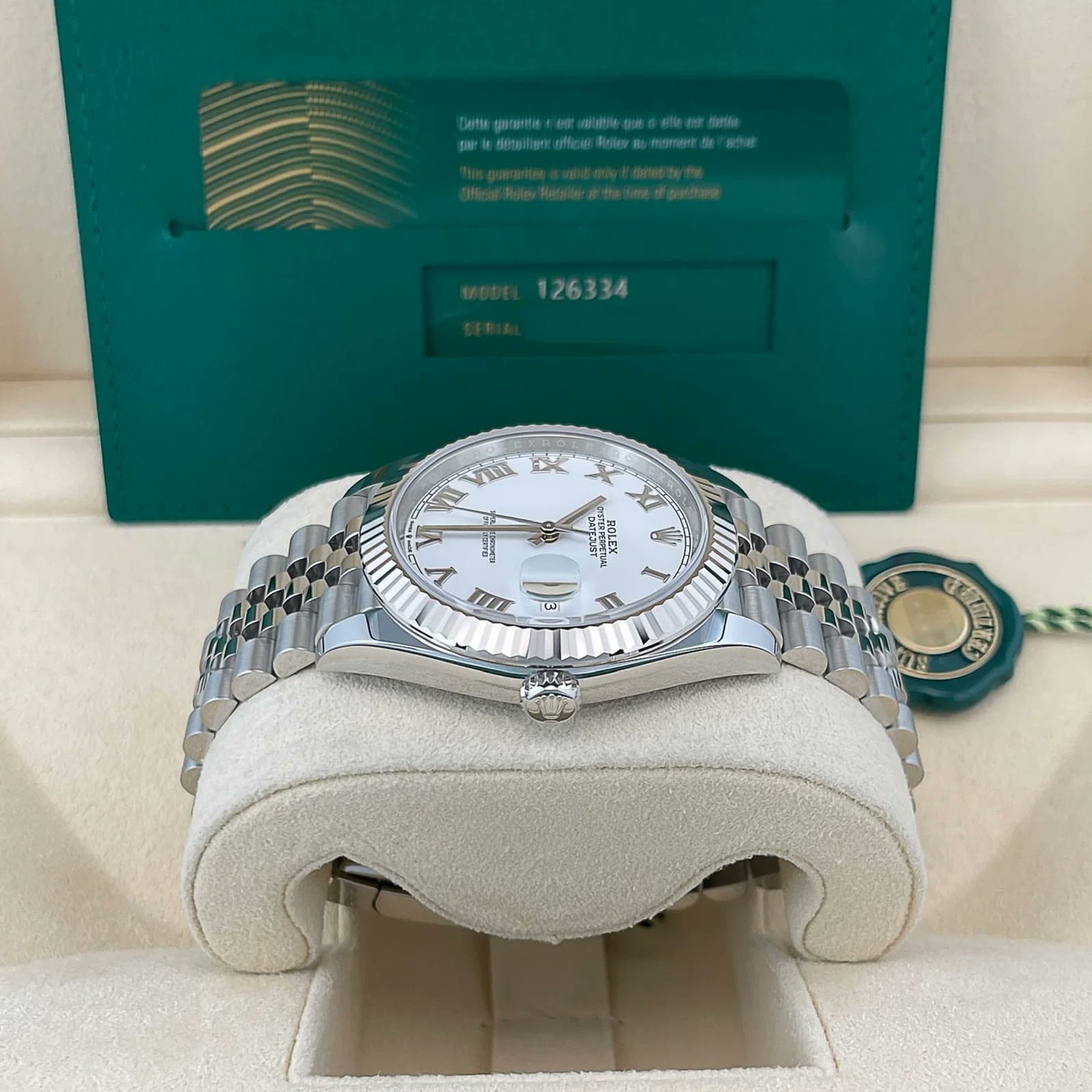 2023 Rolex Datejust 41 Fluted / White / Roman / Jubilee 126334-0024 — 41 mm, Steel, White dial