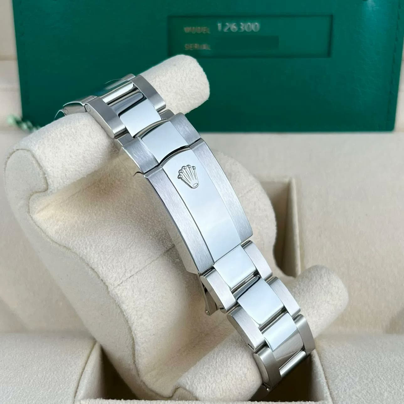 2025 Rolex Datejust 41 Smooth / Mint Green / Oyster 126300-0019 — 41 mm, Steel, Green dial