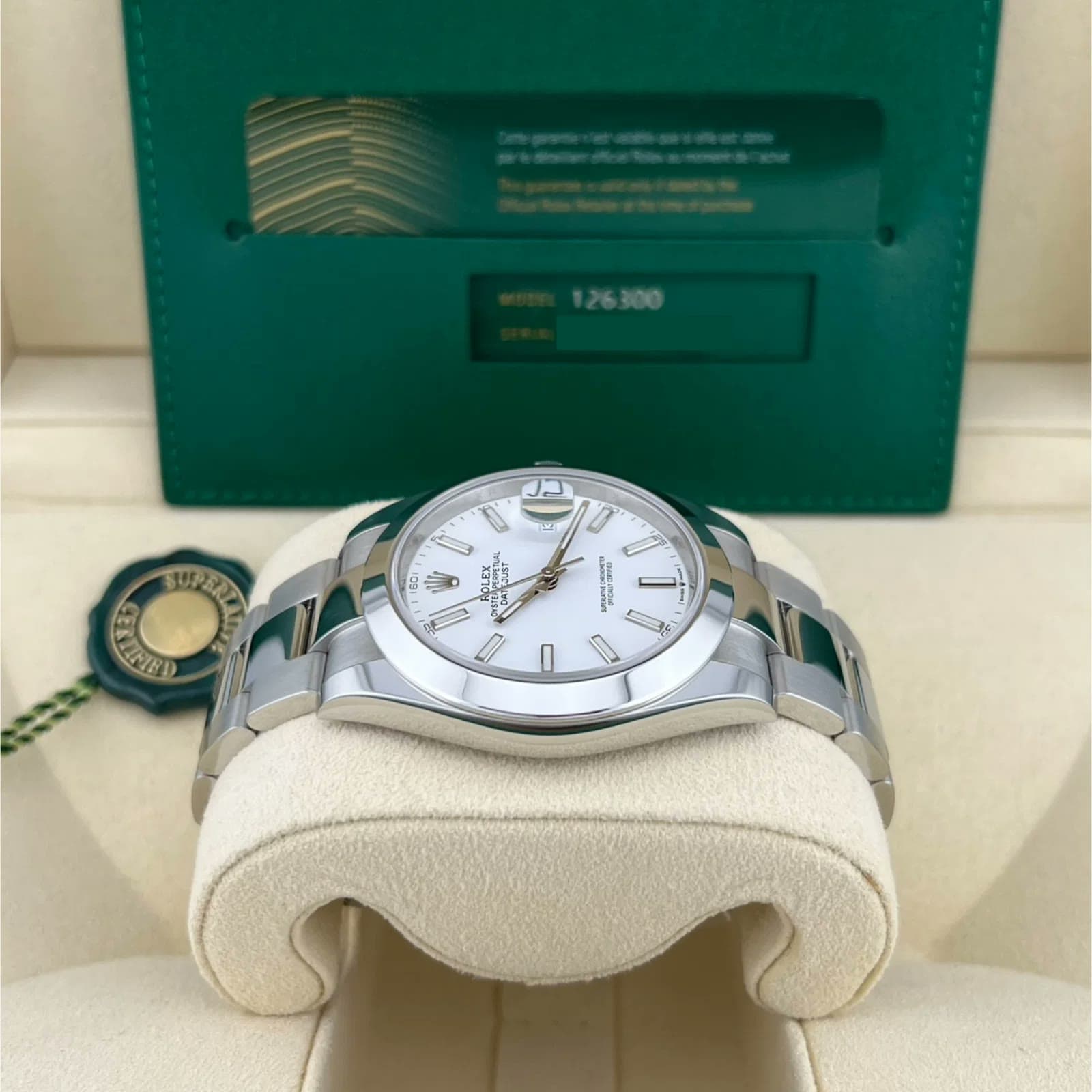 2026 Rolex Datejust 41 Smooth / White / Oyster 126300-0005 — 41 mm, Steel, White dial