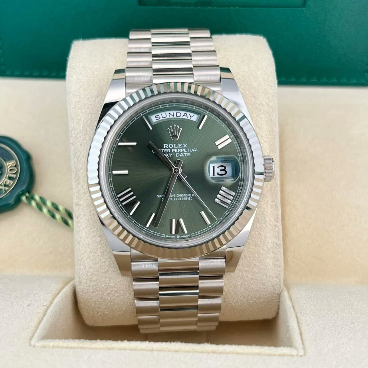 2023 Rolex Day-Date 40 White Gold / Fluted / Olive-Green / Roman / President 228239-0033 — 40 mm, White Gold, Green dial