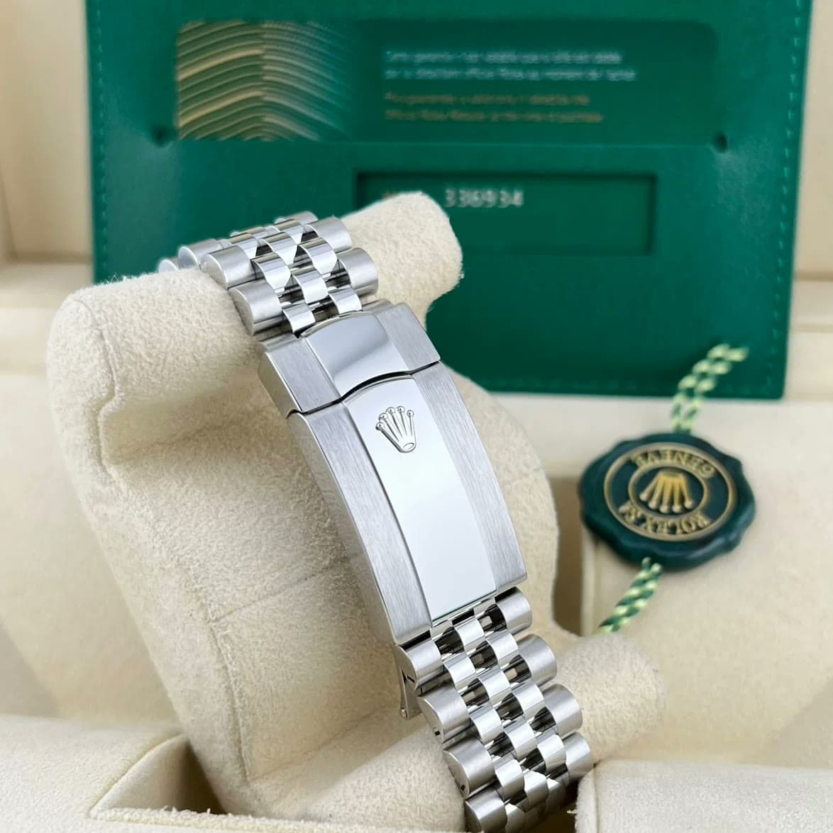 2025 Rolex Sky-Dweller 42 Steel / Fluted / Blue / Jubilee 336934-0006 — 42 mm, Steel, Blue dial